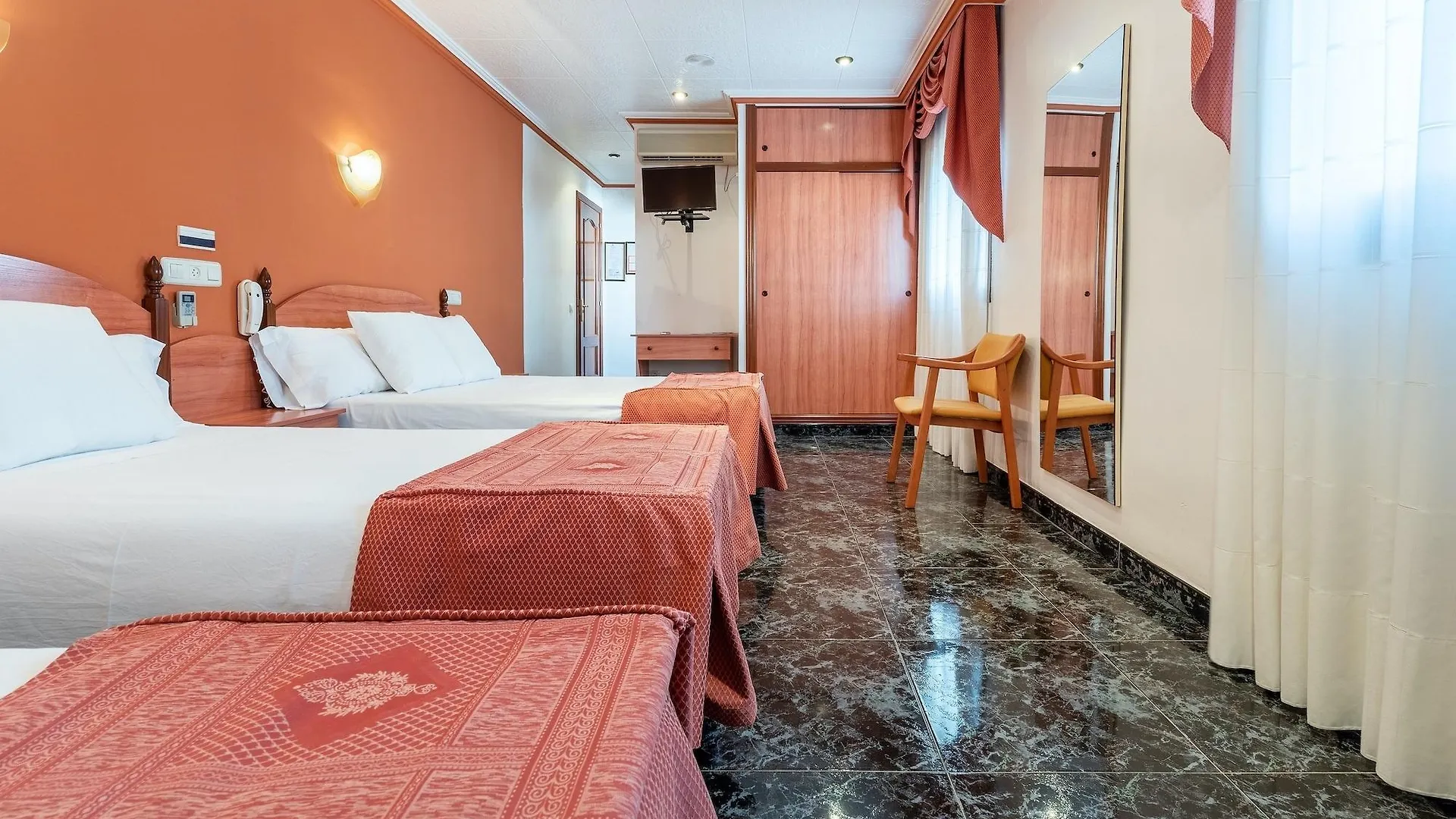 Hotel Canada Tarragona Spanje